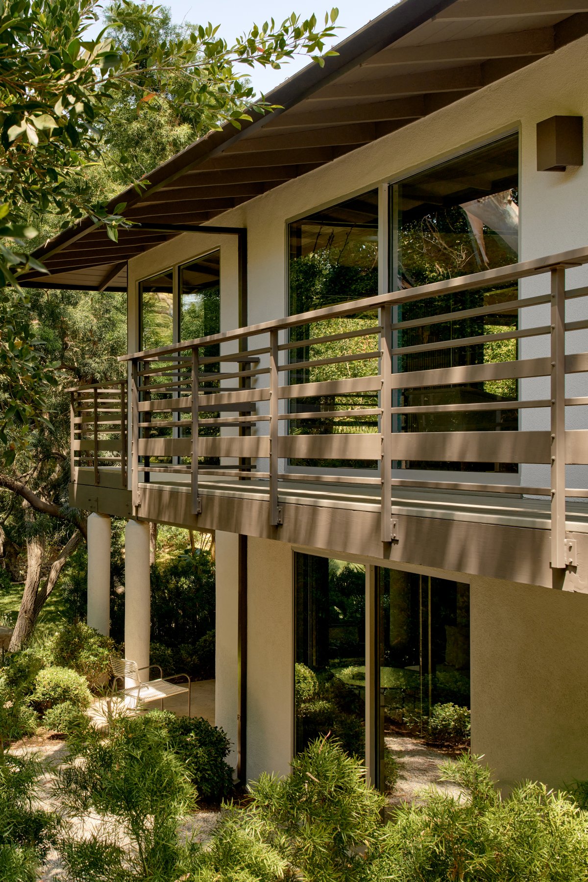 YinjiSpace Breland Harper x Burleigh House